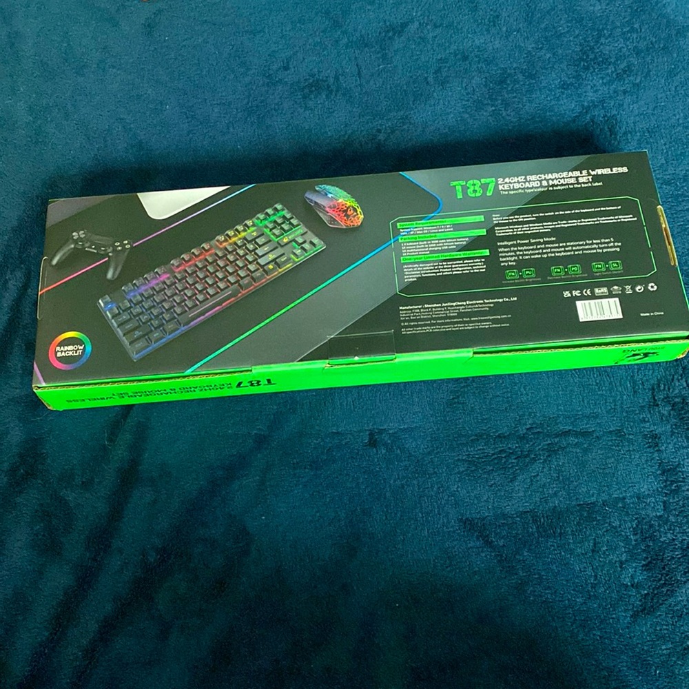 Rechargeable Wireless Keyboard - Picture 2 of 4